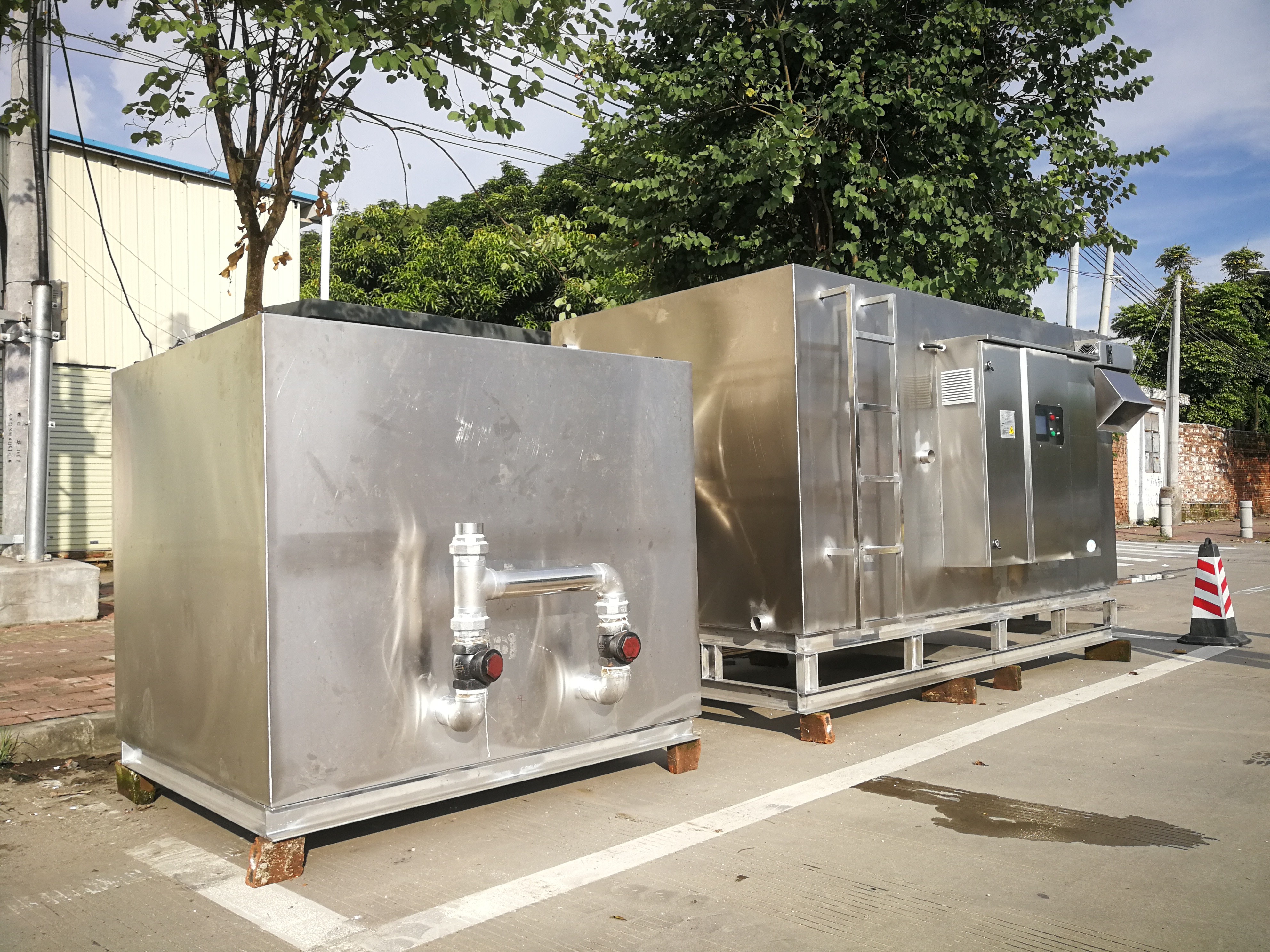 油水分离器
